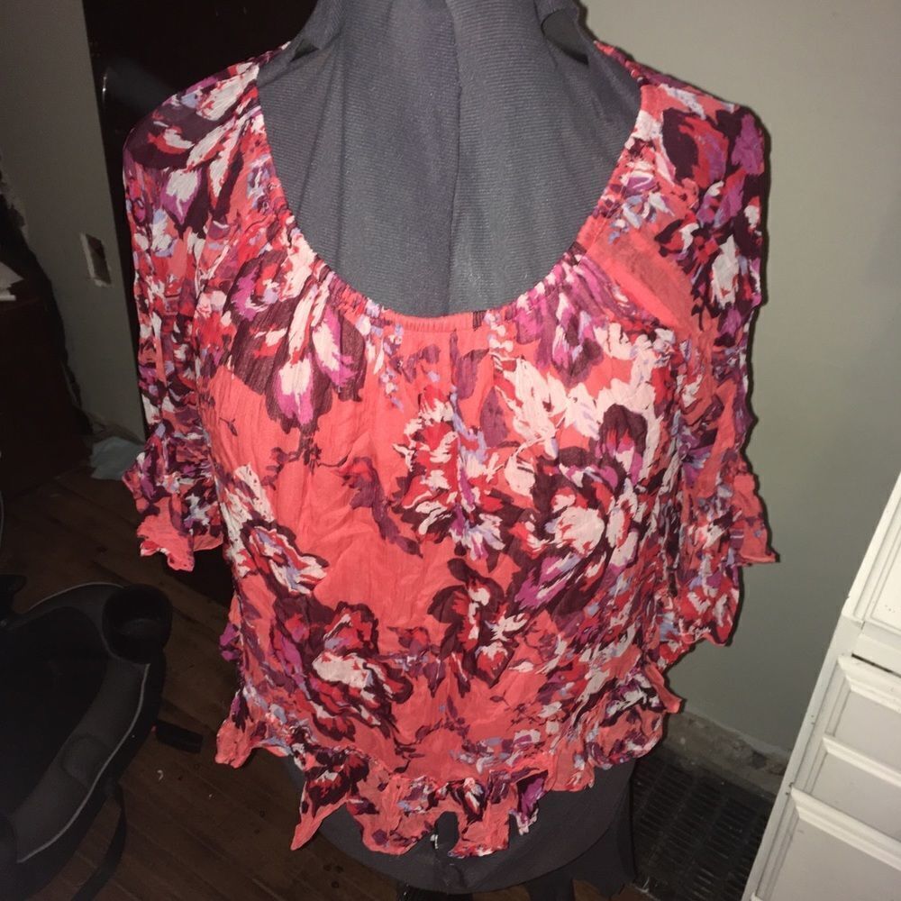Lucky Brand floral flowy boho cropped blouse